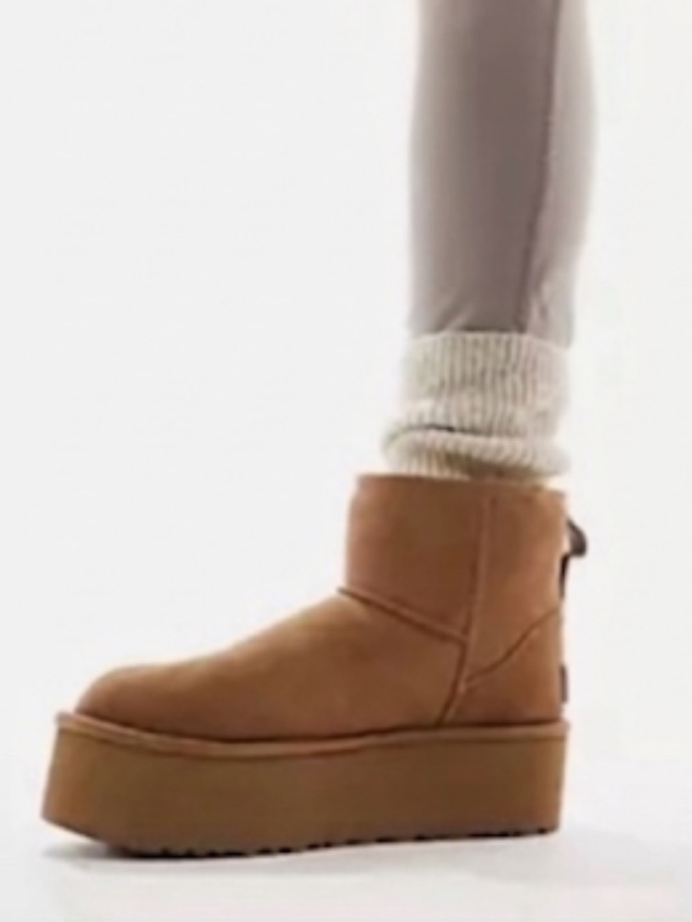 UGG Classic Mini Platform Boots In Chestnut Size 8 Excellent Condition!